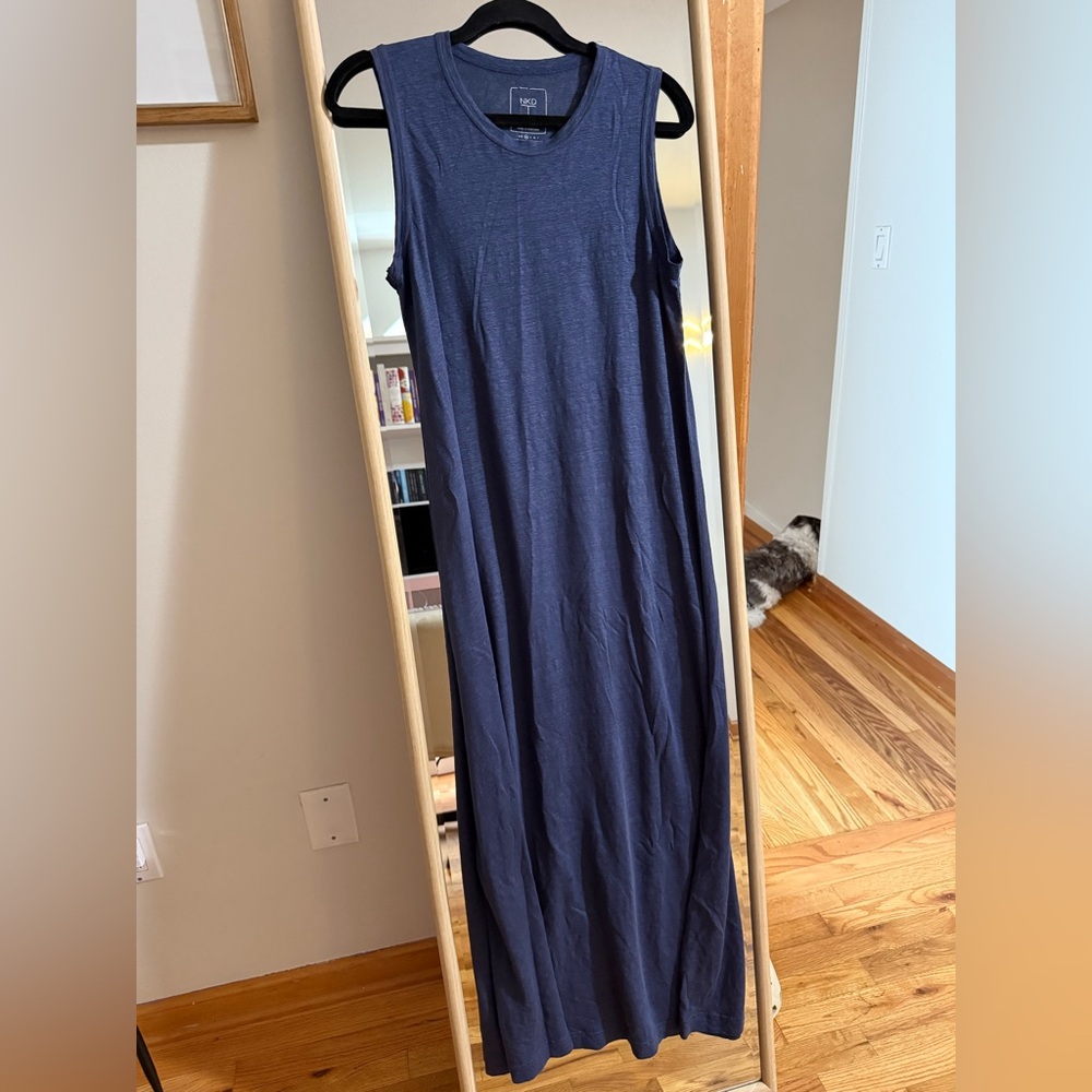 Chic Sleeveless Navy Maxi Dress 94% Linen